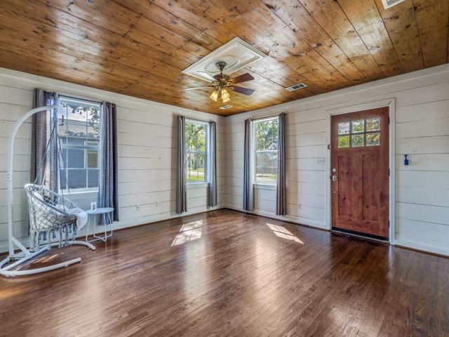 904 Florence Street, Mckinney, TX 75069