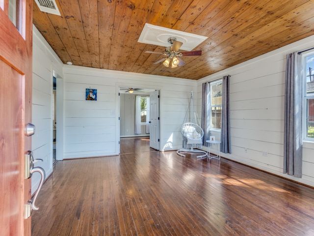 904 Florence Street, Mckinney, TX 75069