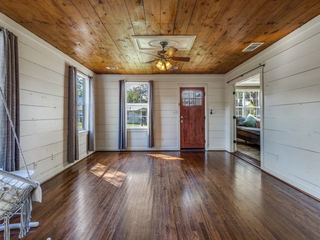 904 Florence Street, Mckinney, TX 75069