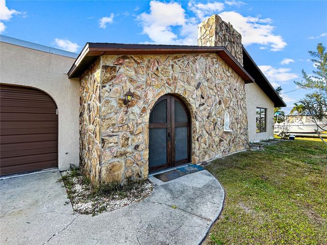 14918 WICHITA ROAD, Port Charlotte, FL 33981