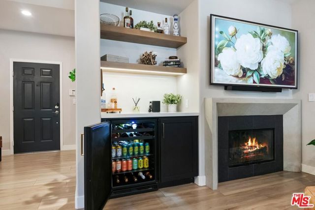 13080 Pacific 123, Los Angeles, CA 90094