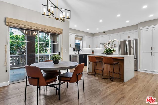 13080 Pacific 123, Los Angeles, CA 90094