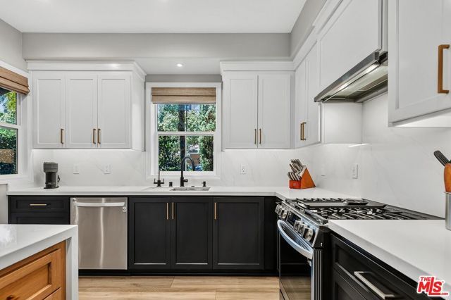 13080 Pacific 123, Los Angeles, CA 90094