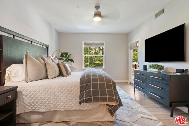 13080 Pacific 123, Los Angeles, CA 90094