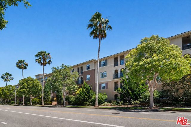 13080 Pacific 123, Los Angeles, CA 90094