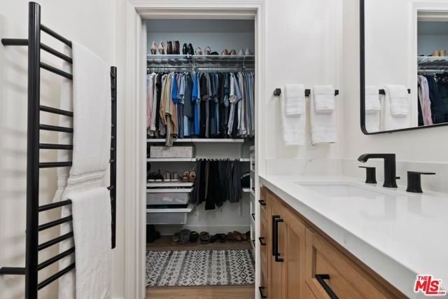 13080 Pacific 123, Los Angeles, CA 90094