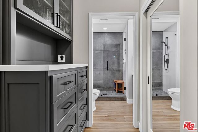 13080 Pacific 123, Los Angeles, CA 90094