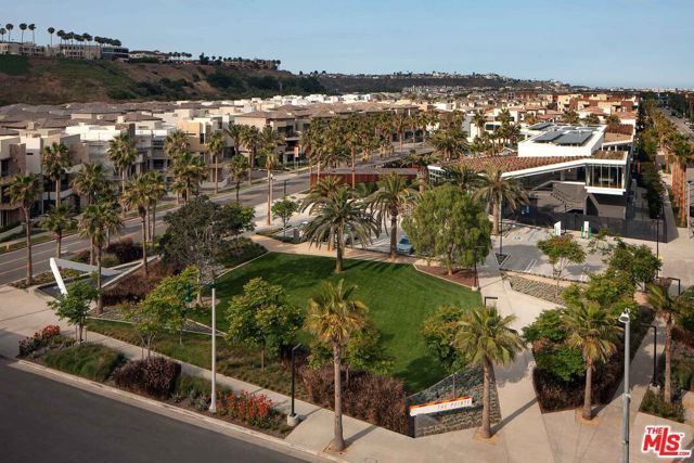 13080 Pacific 123, Los Angeles, CA 90094