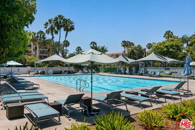 13080 Pacific 123, Los Angeles, CA 90094