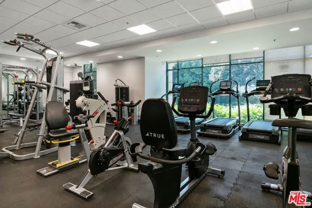 13080 Pacific 123, Los Angeles, CA 90094