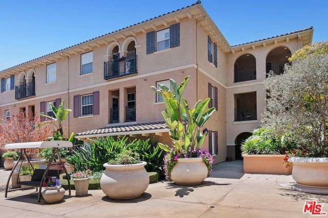 13080 Pacific 123, Los Angeles, CA 90094