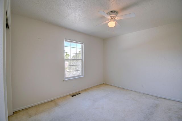 8416 RANCHO COLINA NW, Albuquerque, NM 87120