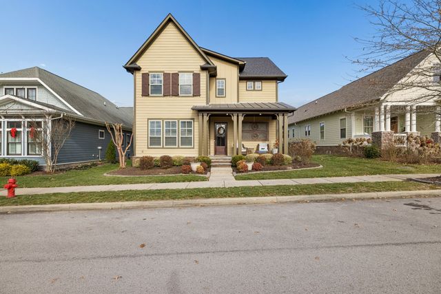 3104 Hazelton Dr, Thompsons Station, TN 37179