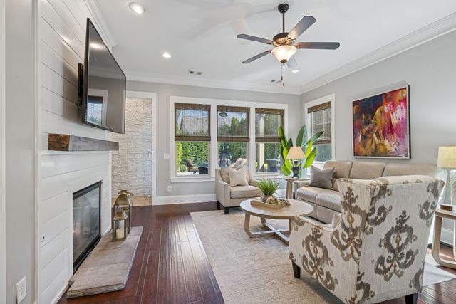 3104 Hazelton Dr, Thompsons Station, TN 37179