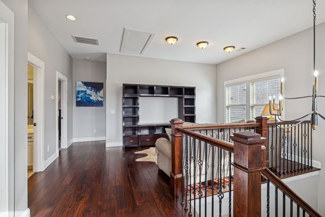 3104 Hazelton Dr, Thompsons Station, TN 37179