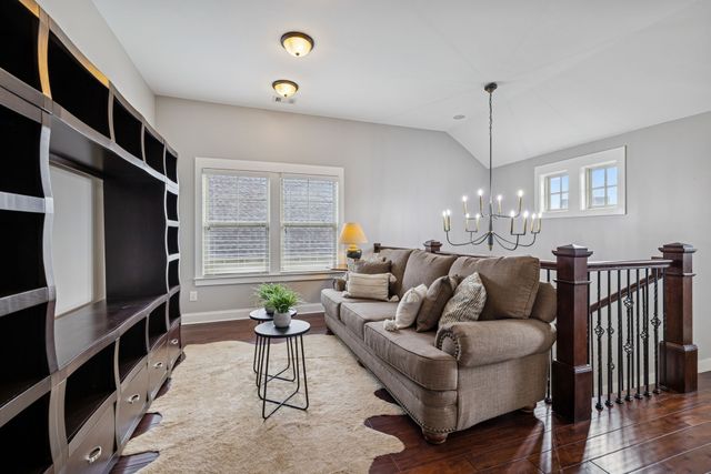 3104 Hazelton Dr, Thompsons Station, TN 37179