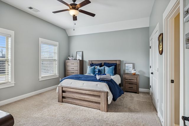 3104 Hazelton Dr, Thompsons Station, TN 37179