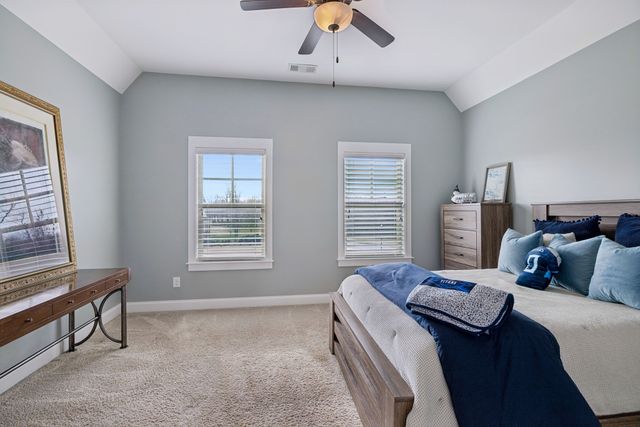 3104 Hazelton Dr, Thompsons Station, TN 37179