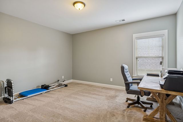 3104 Hazelton Dr, Thompsons Station, TN 37179