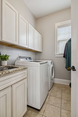 3104 Hazelton Dr, Thompsons Station, TN 37179