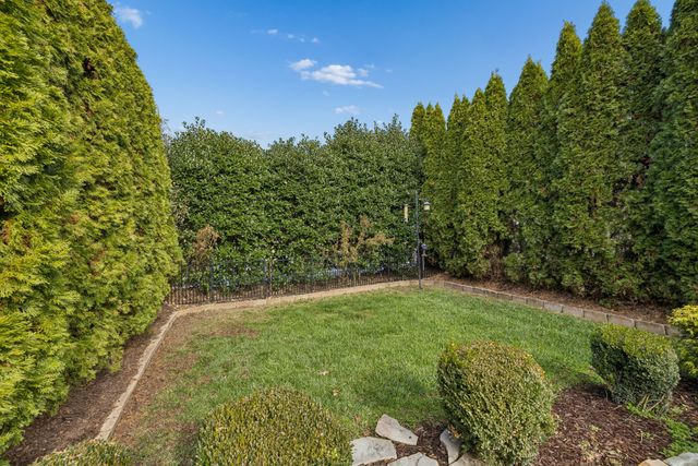 3104 Hazelton Dr, Thompsons Station, TN 37179