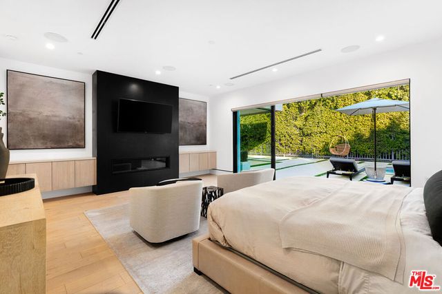 16366 Sloan Drive, Los Angeles, CA 90049