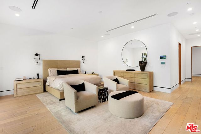 16366 Sloan Drive, Los Angeles, CA 90049