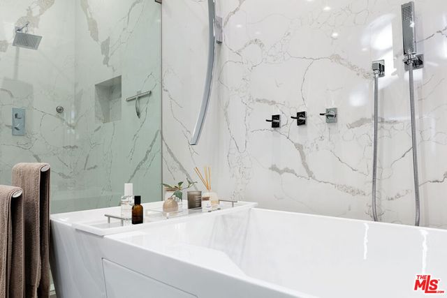 16366 Sloan Drive, Los Angeles, CA 90049