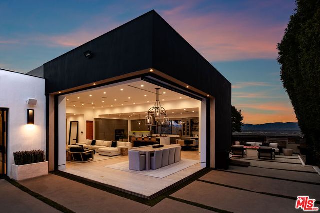 16366 Sloan Drive, Los Angeles, CA 90049