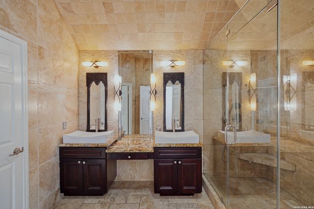 6127 OAKWOOD TRL, San Antonio, TX 78249