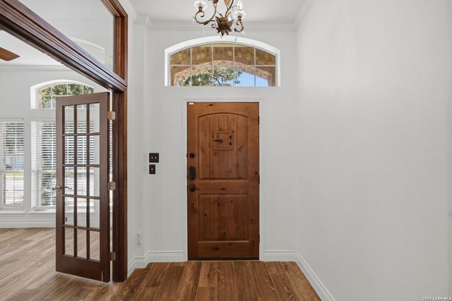 6127 OAKWOOD TRL, San Antonio, TX 78249