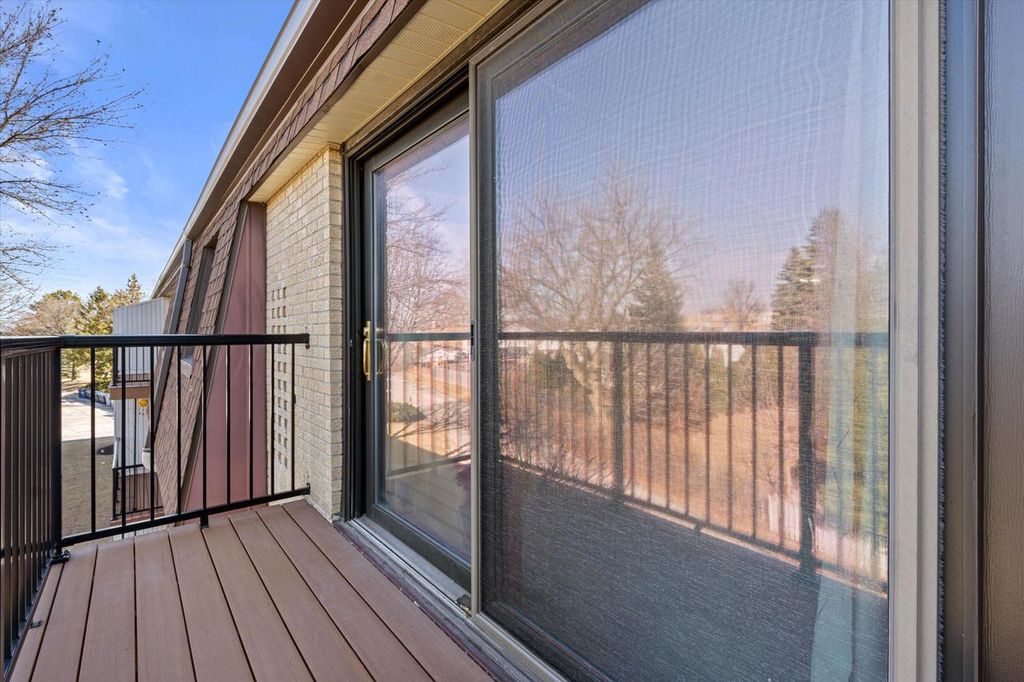 property-img