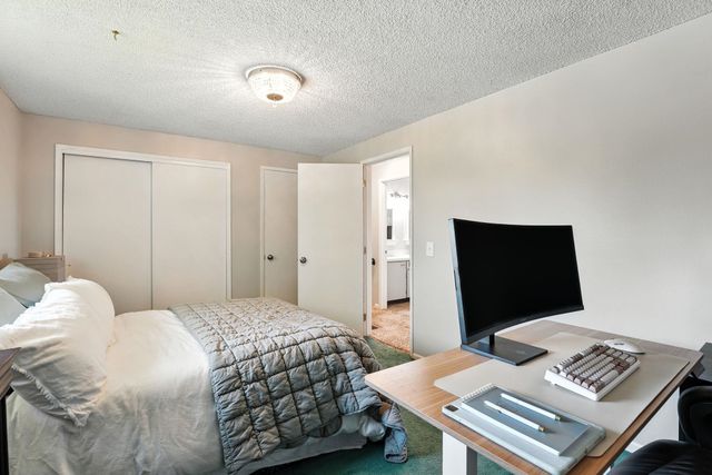 535 E Kedlin Ave, Spokane, WA 99218