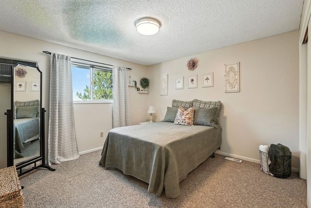 535 E Kedlin Ave, Spokane, WA 99218