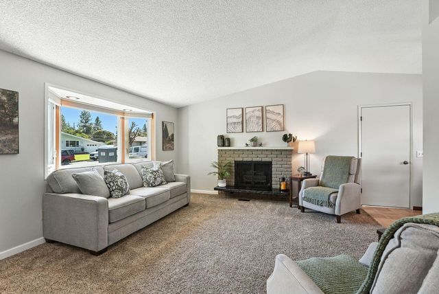 535 E Kedlin Ave, Spokane, WA 99218