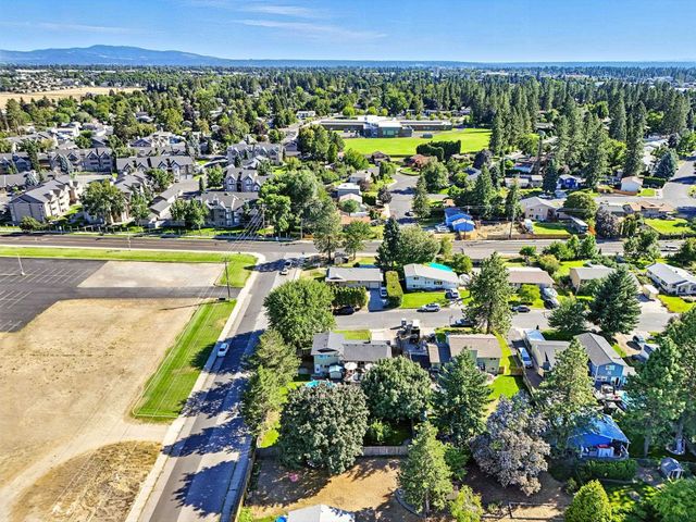 535 E Kedlin Ave, Spokane, WA 99218