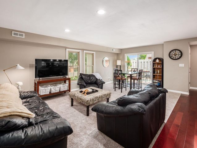 1519 Lafayette Drive, B, Columbus, OH 43220