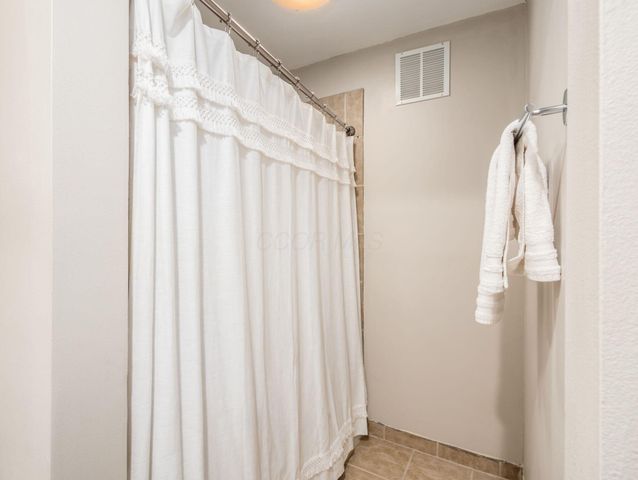 1519 Lafayette Drive, B, Columbus, OH 43220