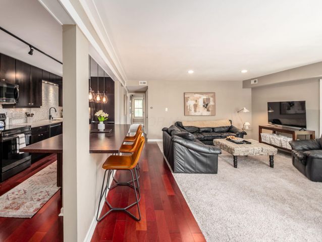 1519 Lafayette Drive, B, Columbus, OH 43220