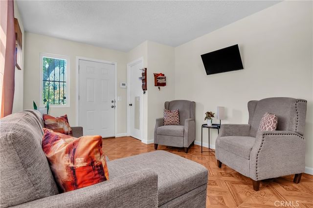 2115 E 114th, Los Angeles, CA 90059