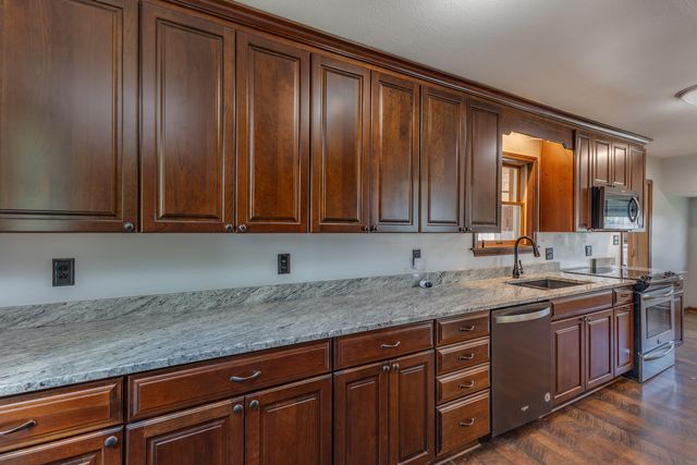 120 Vine 120 Vine, Ludlow Falls, OH 45339
