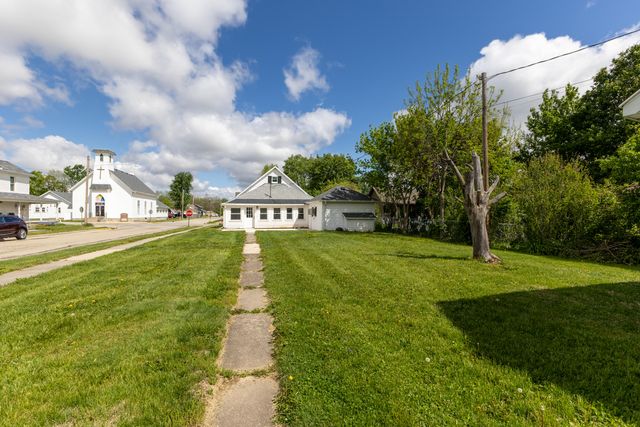 120 Vine 120 Vine, Ludlow Falls, OH 45339