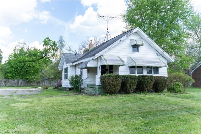 557 Sunshine Avenue, Youngstown, OH 44505