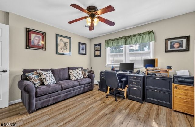 66 Redwood Ave, Wayne Twp., NJ 07470