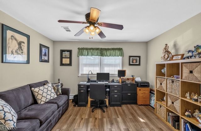 66 Redwood Ave, Wayne Twp., NJ 07470