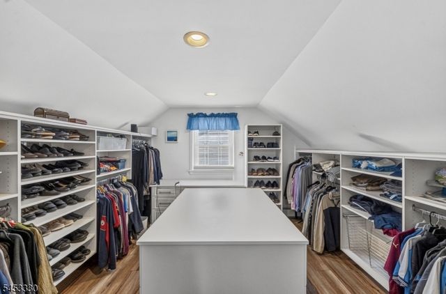 66 Redwood Ave, Wayne Twp., NJ 07470
