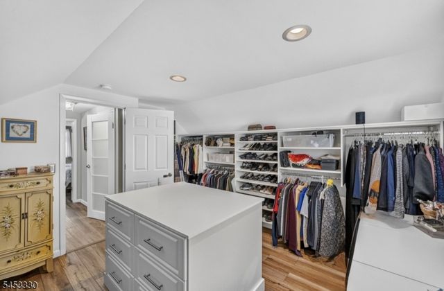 66 Redwood Ave, Wayne Twp., NJ 07470