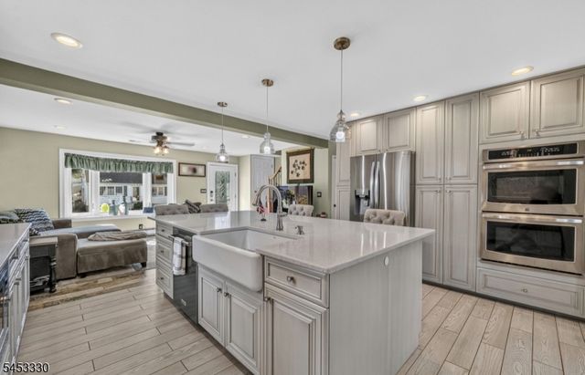 66 Redwood Ave, Wayne Twp., NJ 07470