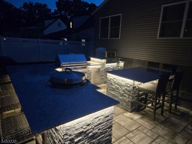 66 Redwood Ave, Wayne Twp., NJ 07470