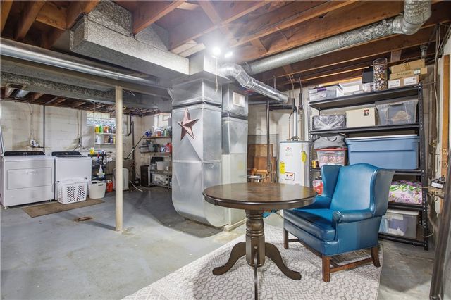 1784 Woodside Dr., Economy, PA 15003